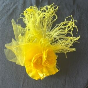 Elegant Yellow Fascinator
